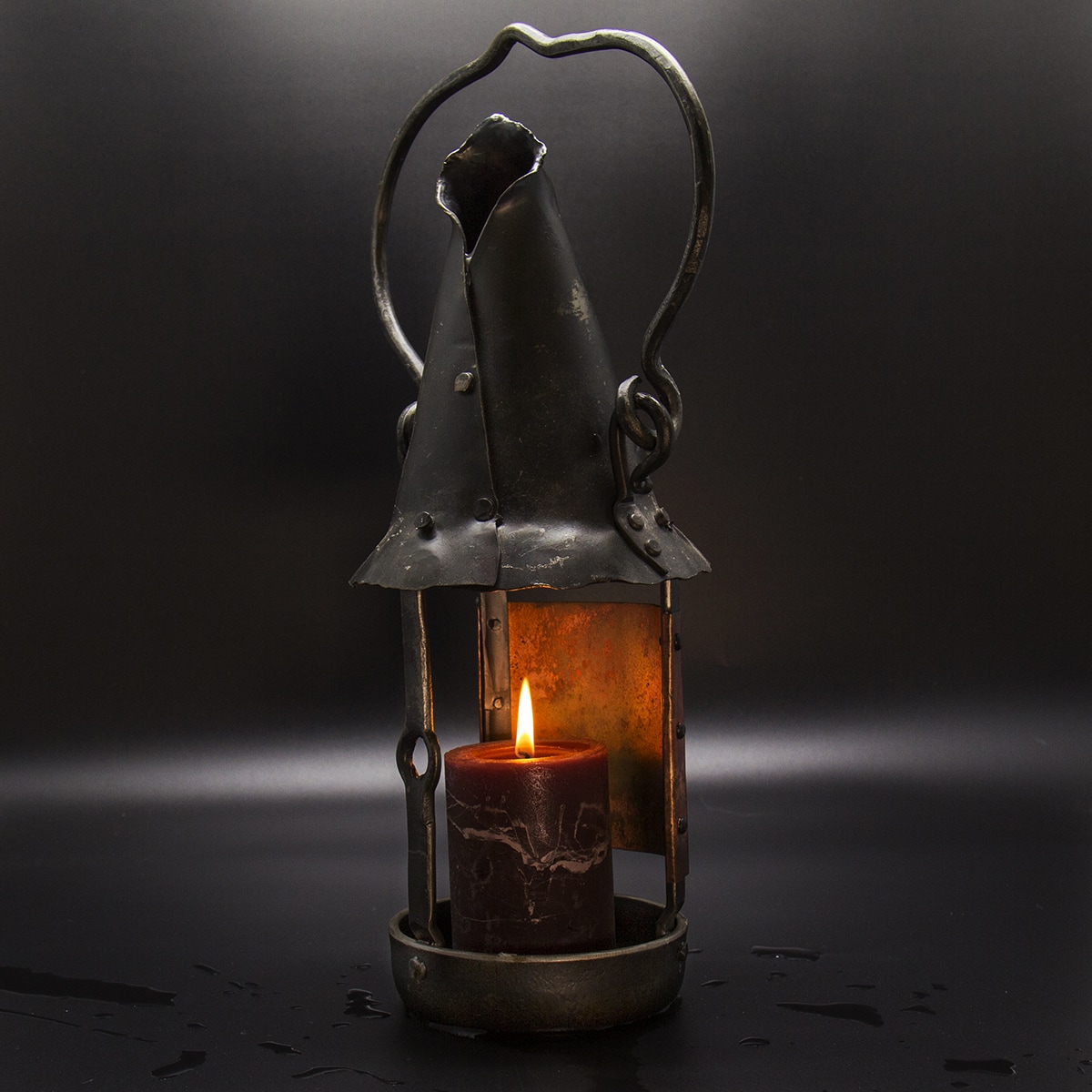 Candle lantern